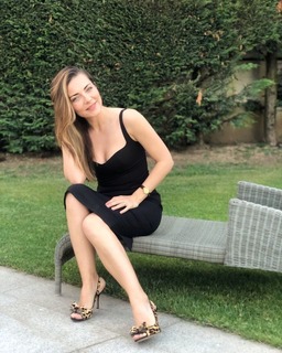 Burcu Kara feet photo 20