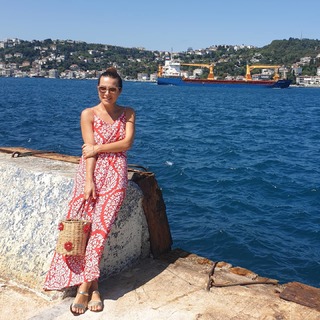 Burcu Kara feet photo 9