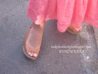 Burcu Kara feet photo 3