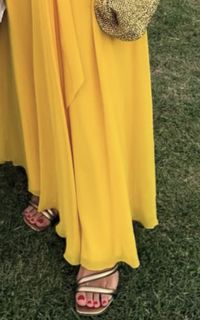 Burcu Kara feet photo 9