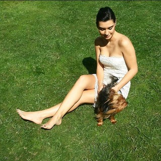 Burcu Kiratli feet photo 2