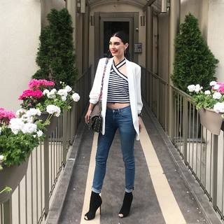 Burcu Kiratli feet photo 3