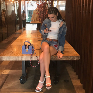 Burcu Kiratli feet photo 15
