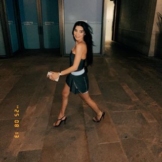 Burcu Kiratli feet photo 9