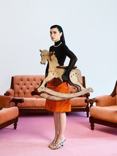 Burcu Kiratli feet photo 1