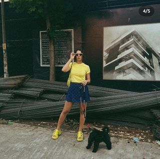Burcu Özberk feet photo thumbnail