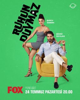 Burcu Özberk feet photo thumbnail