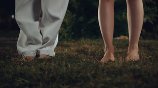Burcu Özberk feet photo thumbnail