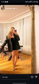 Burcu Özberk feet photo thumbnail