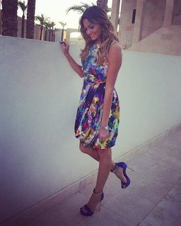 Bushra feet photo thumbnail