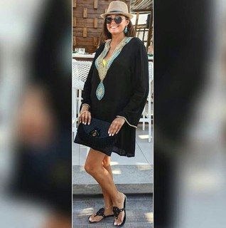 Bushra feet photo thumbnail