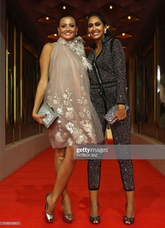 Bushra feet photo thumbnail