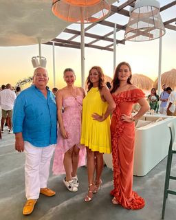 Bushra feet photo thumbnail