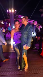 Bushra feet photo thumbnail