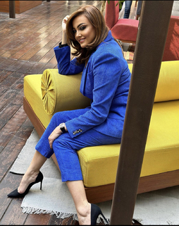 Bushra feet photo thumbnail