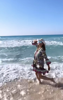 Bushra feet photo thumbnail