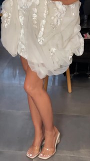 Bushra feet photo thumbnail