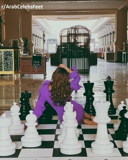 Bushra feet photo thumbnail