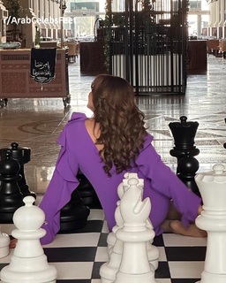 Bushra feet photo thumbnail