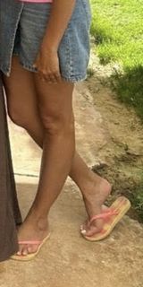 Bushra feet photo thumbnail