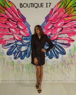 Bushra feet photo thumbnail