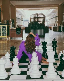 Bushra feet photo thumbnail