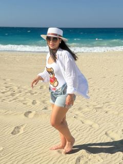 Busi feet photo 14