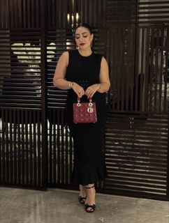 Busi feet photo 5