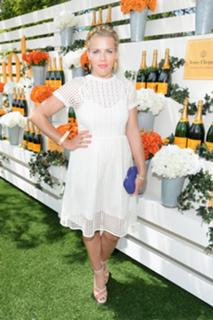 Busy Philipps feet photo thumbnail