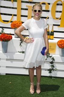 Busy Philipps feet photo thumbnail
