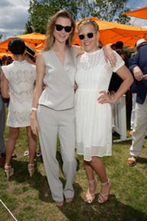 Busy Philipps feet photo thumbnail
