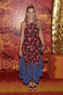 Busy Philipps feet photo thumbnail