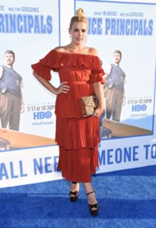 Busy Philipps feet photo thumbnail