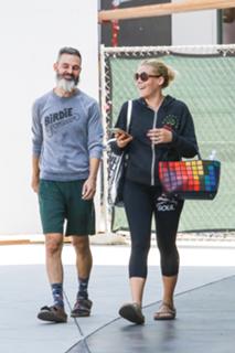Busy Philipps feet photo thumbnail