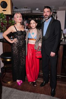Busy Philipps feet photo thumbnail