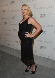 Busy Philipps feet photo thumbnail