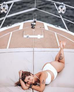 Bárbara Borges feet photo 1