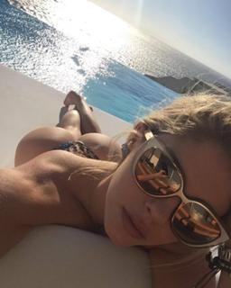 Bárbara Evans feet photo 9