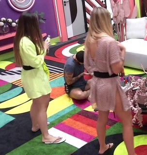 Bárbara Heck feet photo 9