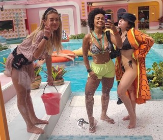 Bárbara Heck feet photo 1