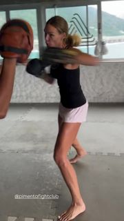 Bárbara Heck feet photo 3