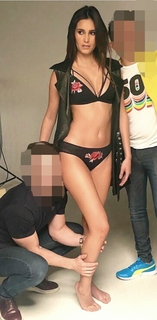 Bárbara Islas feet photo thumbnail