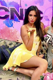 Bárbara Islas feet photo thumbnail