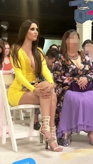 Bárbara Islas feet photo thumbnail