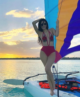 Bárbara Islas feet photo thumbnail