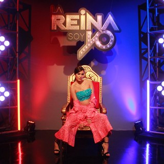 Bárbara Islas feet photo thumbnail