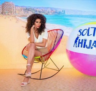 Bárbara Islas feet photo thumbnail