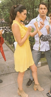 Bárbara Islas feet photo thumbnail