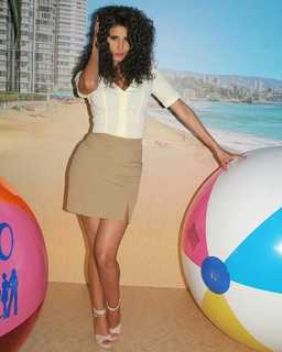 Bárbara Islas feet photo thumbnail