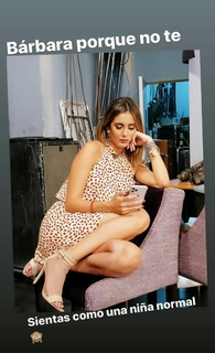 Bárbara Islas feet photo thumbnail